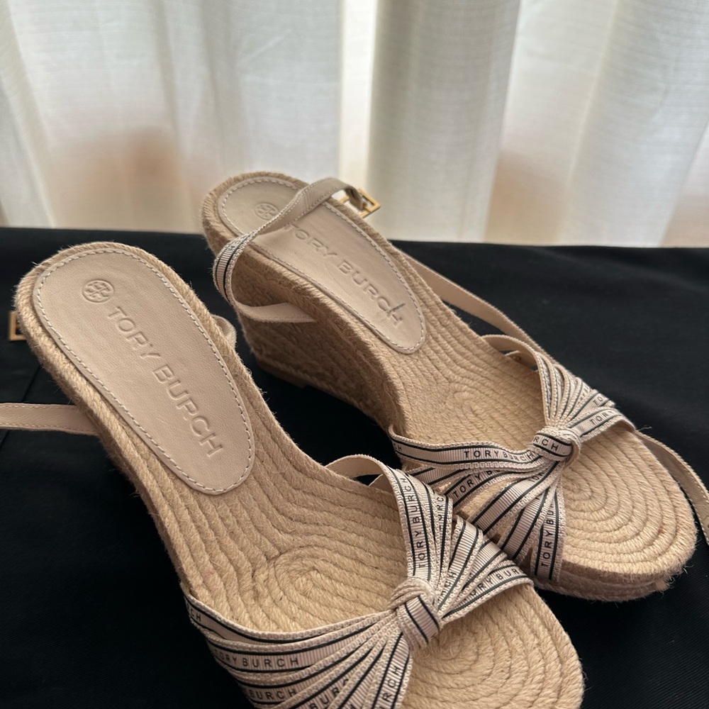 #Tory Burch ❤️ - Picture 2 of 4